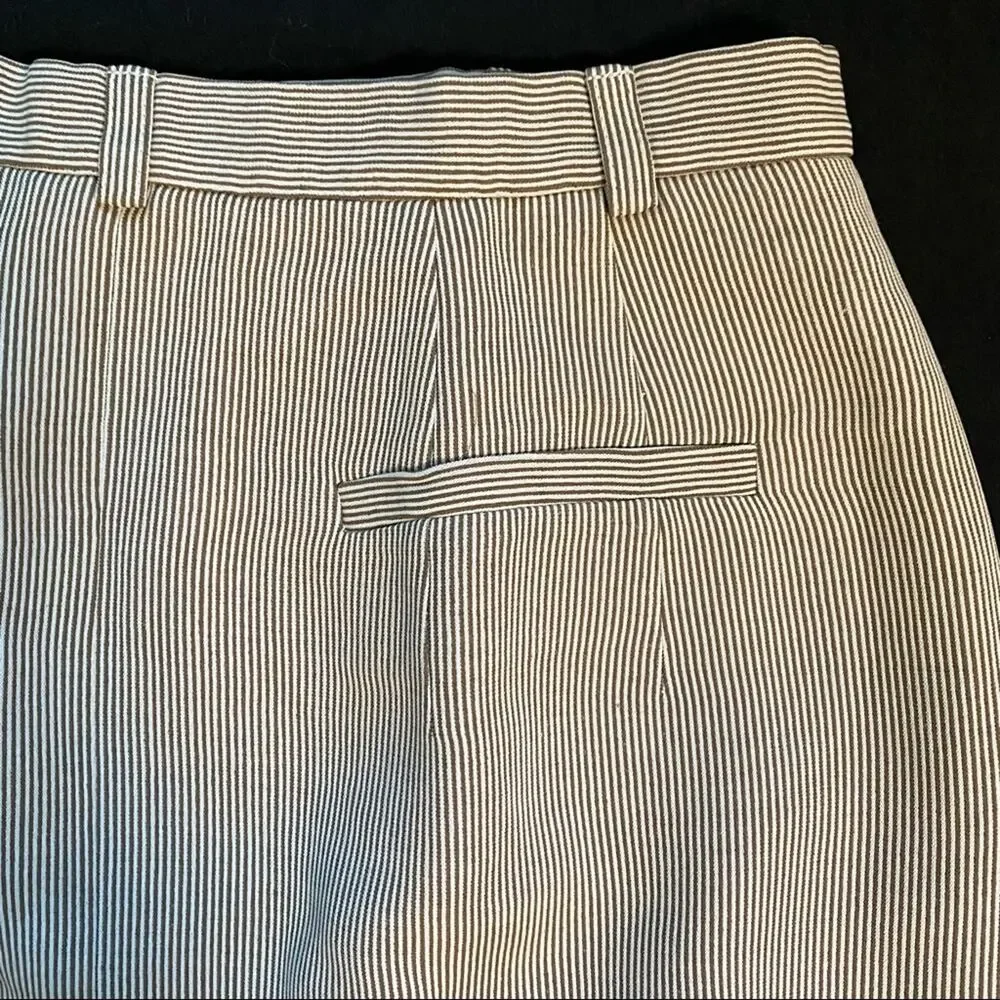 Talbots Pencil Skirt Womens 2P Brown White Pinstripe Excellent‎ Italian Fabric